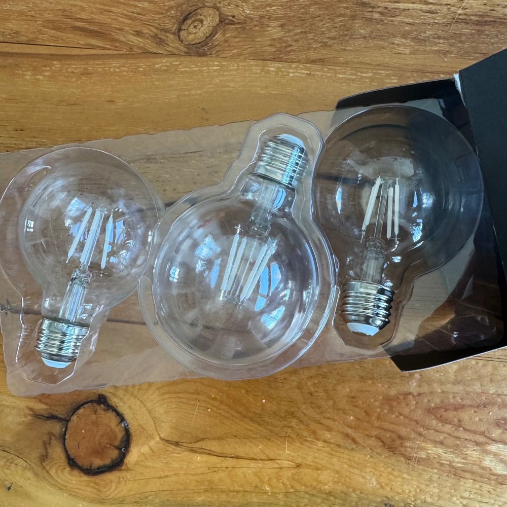 Feit Electric 40W G25 Globe LED Dimmable Daylight 5000K White Filament 3 Pack - Picture 4 of 7